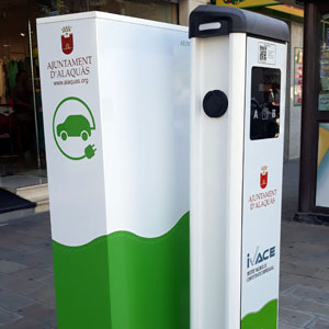 Punt de rec&agrave;rrega el&eacute;ctrica