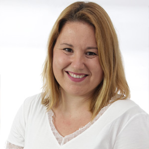 Sandra Conde<br><span style='font: 13px roboto !important;line-height :10px !important; text-transform: none'>Festes i Falles, Comer&ccedil; i Hosteleria</span><div></div>