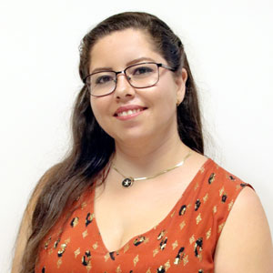Yasmina P�rez Alalmi<br><span style='font: 13px roboto !important;line-height :10px !important; text-transform: none'>Parcs i Jardins, Agricultura i Horts Urbans</span><div></div>